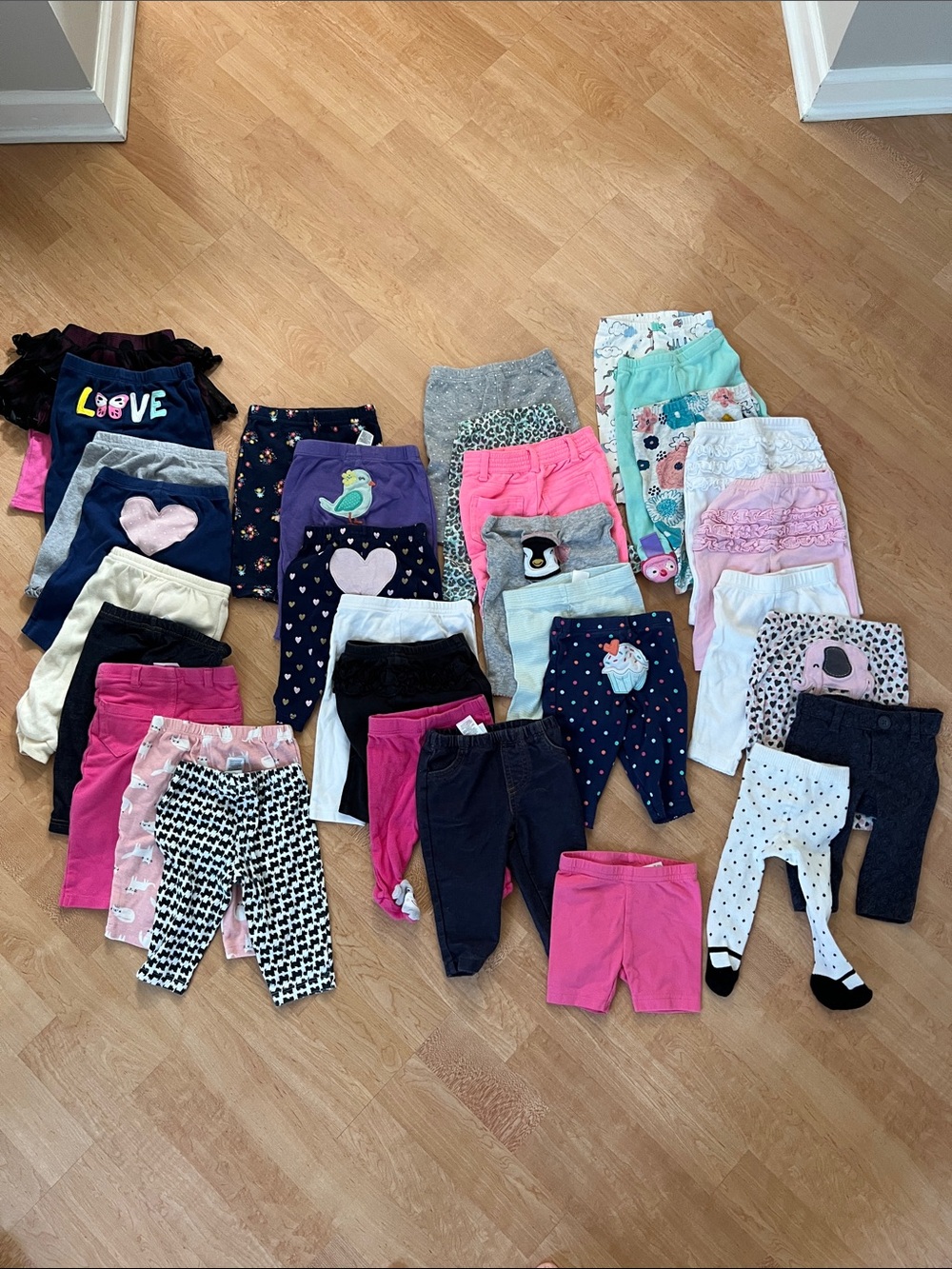 Huge of of 32 Baby Girls' Leggings & Shorts Bundle 0-3M 3M